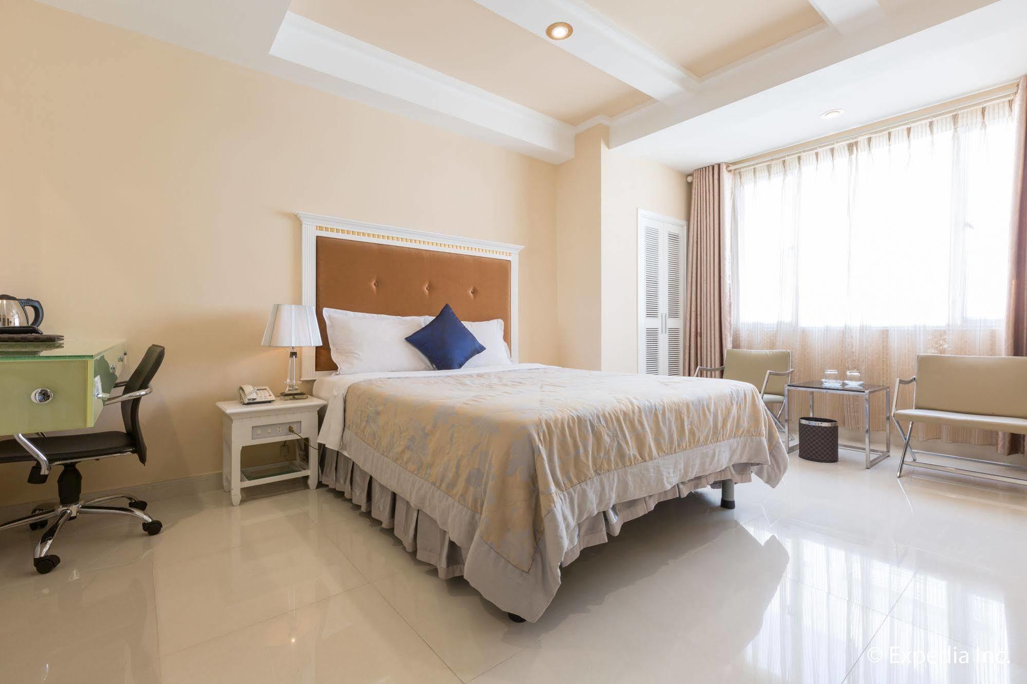 Dyn Opera Hotel Ho Chi Minh City Bagian luar foto