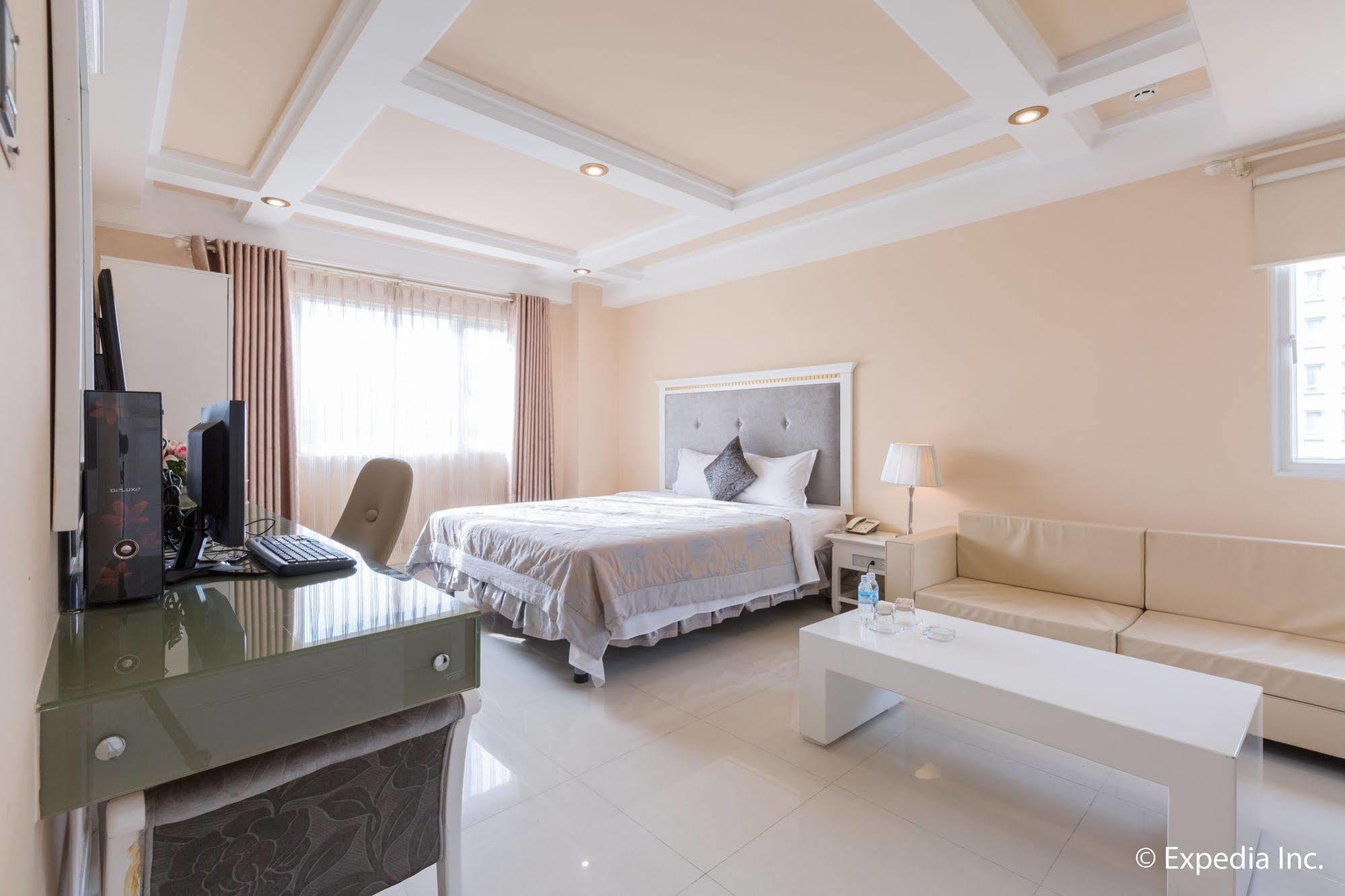 Dyn Opera Hotel Ho Chi Minh City Bagian luar foto