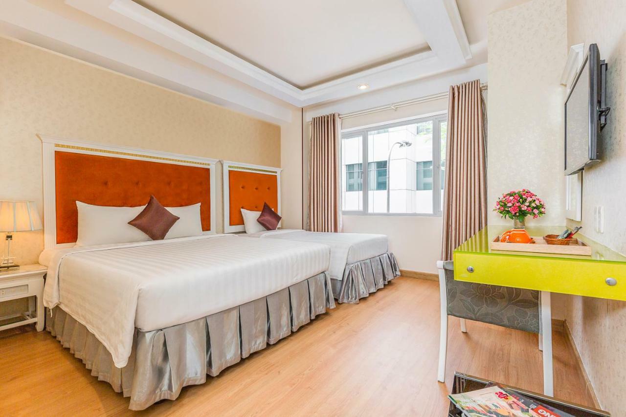 Dyn Opera Hotel Ho Chi Minh City Bagian luar foto